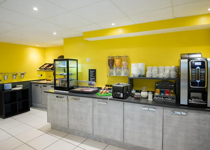 Photo de Zenitude Hôtel-Résidences La Tour de Mare Fréjus