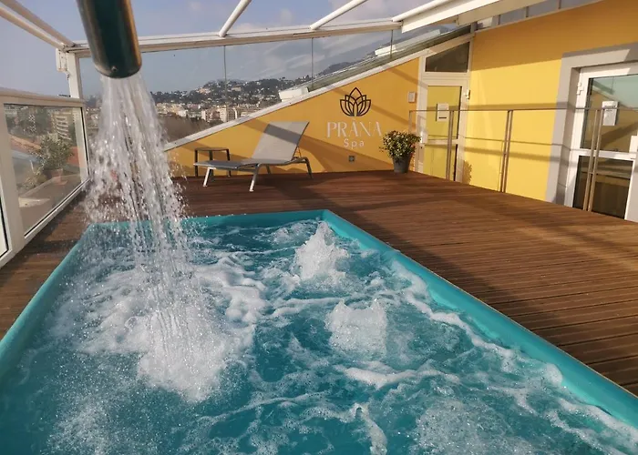 Hotel Riva Art & Spa Menton fotoğrafı
