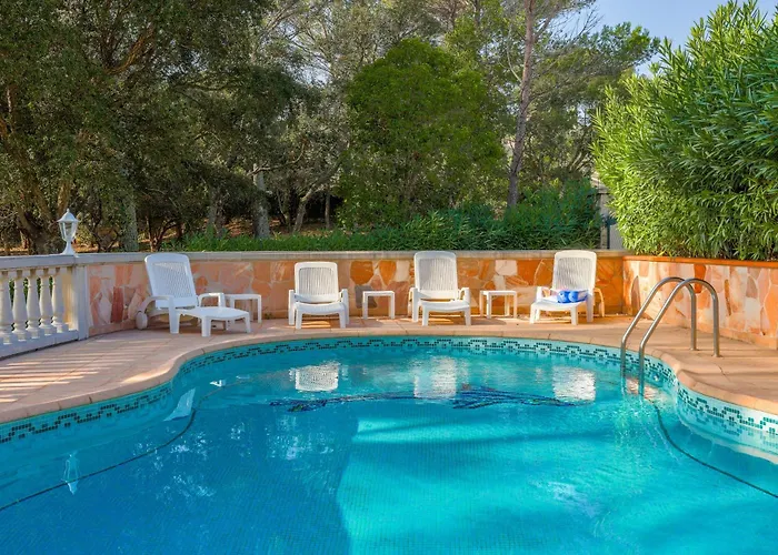 Фото Rez De Jardin Dans Villa Сен-Рафаэль