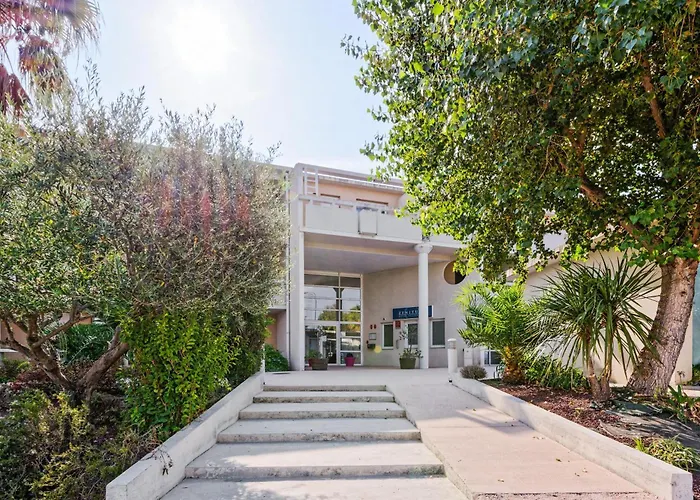 Comfort Aparthotel Six-Fours Six-Fours-les-Plages photo