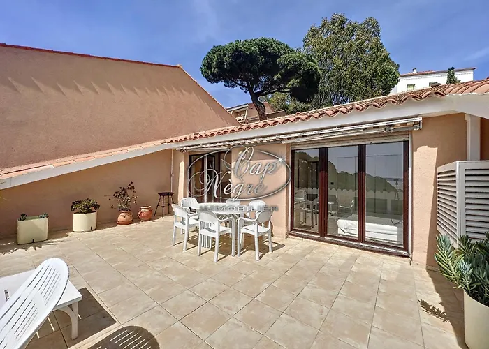 Appartement T2 Pour 4 Personnes Avec Terrasse Et Vue Mer Proche De La Plage Du Rayol 사진