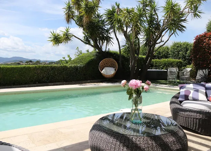 Photo de Rez de Villa, vue magnifique, piscine chauffée privée, spa villa Les Feuillantines Sainte-Maxime