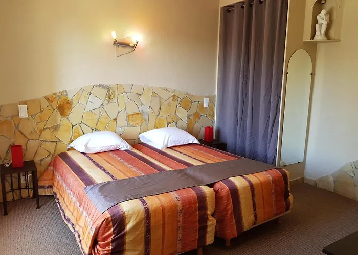 foto di Hotel Les Amandiers Saint-Raphaël